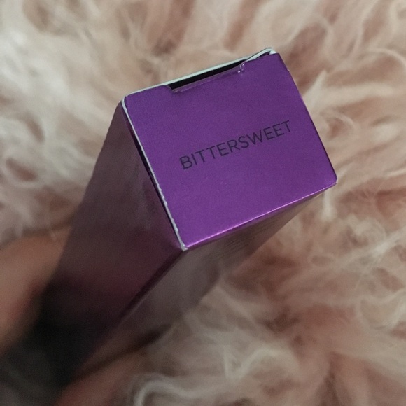 NWT Urban Decay Lipgloss in Bittersweet - Picture 3 of 7